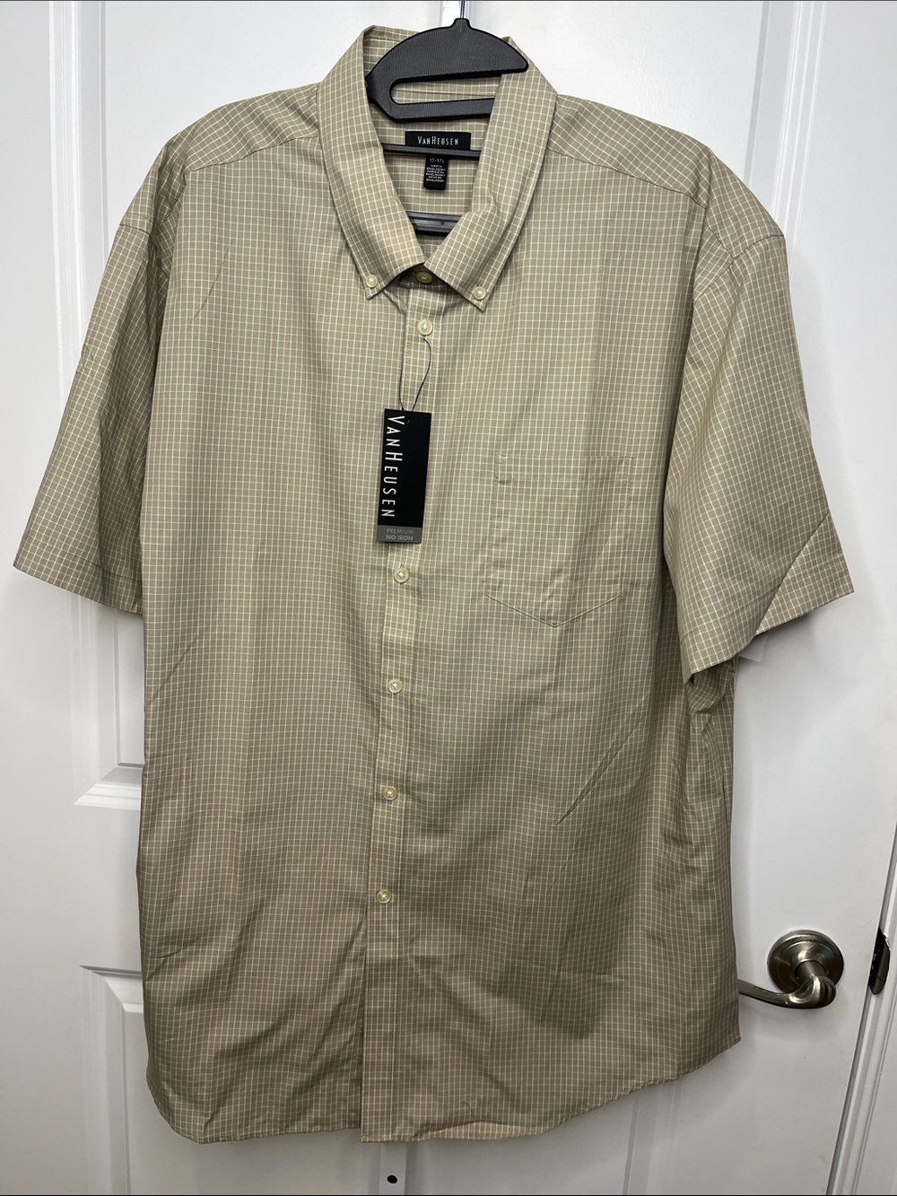 Van Heusen Men’s Short Sleeve Button-Down Shirt - Light Khaki Check XL 17-17.5
